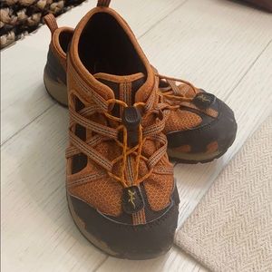 Chaco Kids Junior Outcross Sandals- Size 13